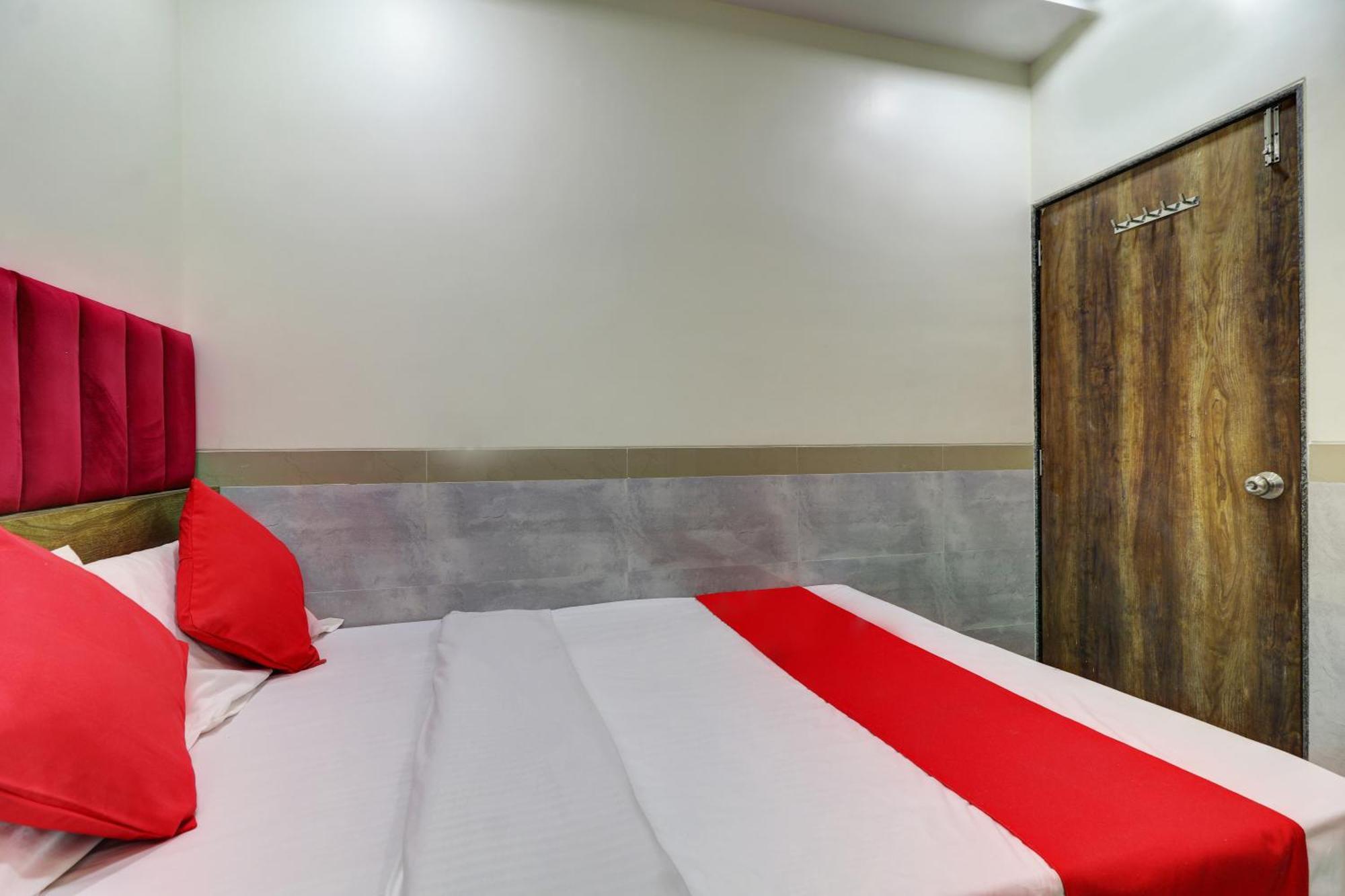 Hotel New Balaji Residency Mumbai Exterior foto