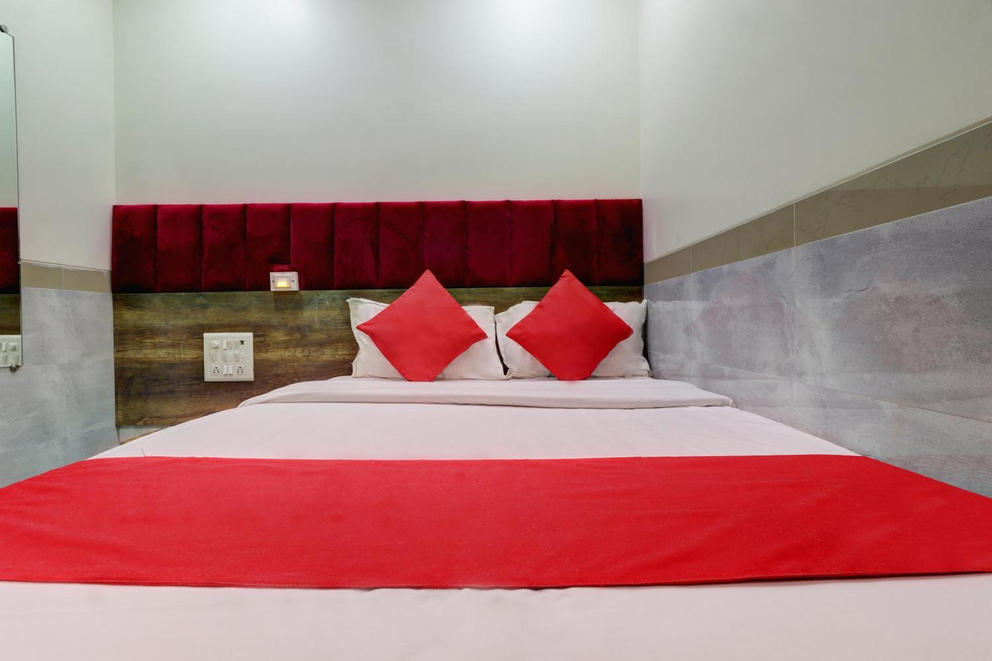 Hotel New Balaji Residency Mumbai Exterior foto